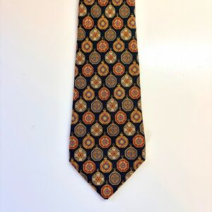 Salvatore Ferragamo Navy Blue 100% Silk Mens Tie ITALY Geometric Medallions